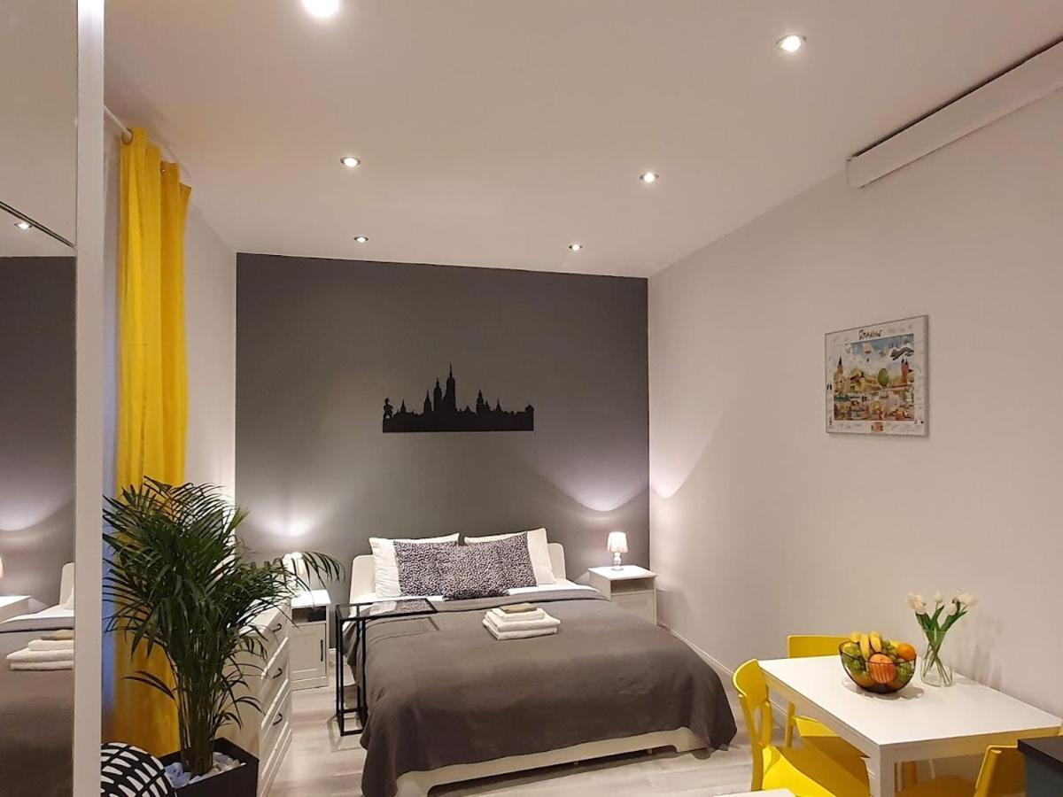 L-2 Krakow Center Studio O&P Apartfamily Ngoại thất bức ảnh
