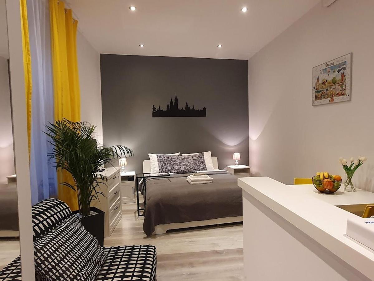 L-2 Krakow Center Studio O&P Apartfamily Ngoại thất bức ảnh