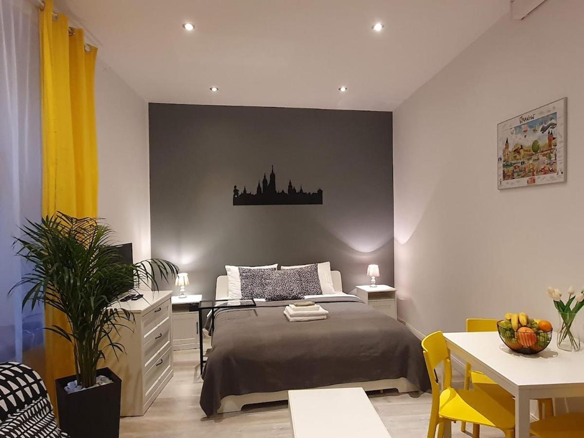 L-2 Krakow Center Studio O&P Apartfamily Ngoại thất bức ảnh